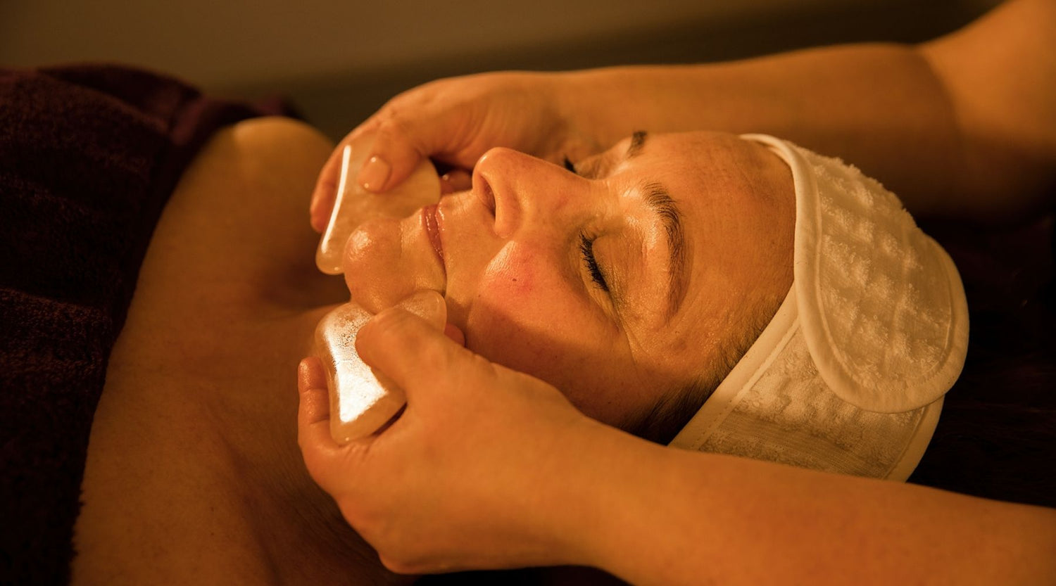 aroma-lifting-facial-massage-holistic-therapy-market-harborough-salon